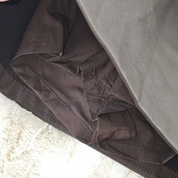 GAP Chocolate Leather Skirt - Picture 2 of 3